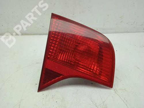 left-tailgate-light-audi-a4-b7-8ec-20-tdi-16v-8e5945093a-2004-2005-2006-2007-2008-2009-11846990 main image