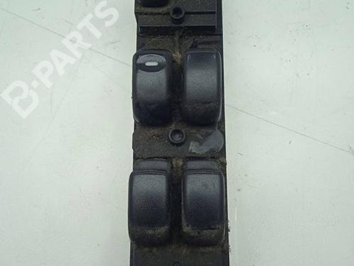 Used Left front window switch MITSUBISHI SPACE WAGON (N9_W, N8_W) [1998-2004]  11167629