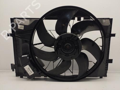 radiator-fan-mercedes-benz-c-class-w203-c-220-cdi-203006-203008-a2035000293-2000-2001-2002-2003-2004-2005-2006-2007-21570353 main image