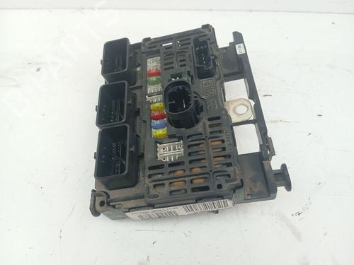 Used Fuse box Fuse box 38542036 38542036