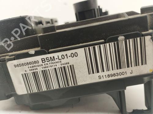 Fuse box PEUGEOT 407 (6D_) 2.0 HDi 135 (6DRHRH, 6DRHRE, 6DRHRG, 6DRHRJ) | BP36664747E1 - Image 3
