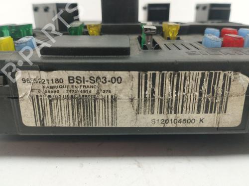 Fuse box PEUGEOT 407 (6D_) 2.0 HDi 135 (6DRHRH, 6DRHRE, 6DRHRG, 6DRHRJ) | BP36664748E1 - Image 2