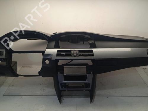 Used Dashboard BMW 5 Touring (E61) [2004-2010]  11159894