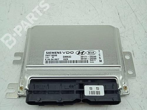 Used Engine control unit (ECU) HYUNDAI TUCSON (JM) 2.0 (141 hp) 4315356