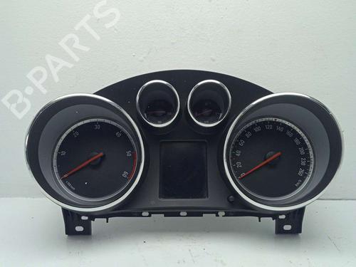 Used Instrument cluster OPEL INSIGNIA A (G09) [2008-2017]  32188784