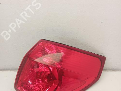 right-taillight-toyota-sienna-_l3_-2010-34438704 main image