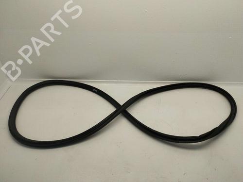 Used Rubber door seal Rubber door seal VOLVO XC60 II (246) B5 Mild-Hybrid AWD (250 hp) 40096158 40096158