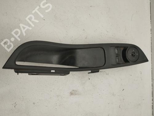Used Left front window switch FORD FOCUS III [2010-2020]  19637038