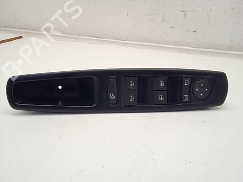 Used Left front window switch RENAULT MEGANE III Hatchback (BZ0/1_, B3_) 1.5 dCi (106 hp) 11155490