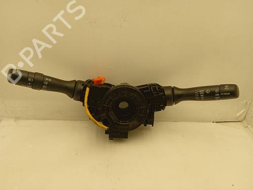 Used Headlight switch TOYOTA YARIS (_P9_) 1.4 D-4D (NLP90_, NLP90R) (90 hp) 4348017