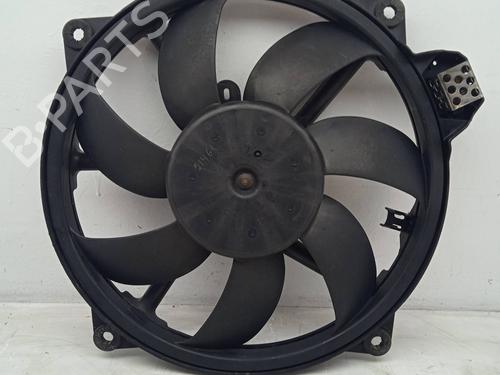 radiator-fan-renault-megane-iii-hatchback-bz01_-b3_-214810028r-2008-11223707 main image