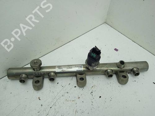 Used Injection rail Injection rail FORD C-MAX (DM2) [2007-2010] 4756417 4756417