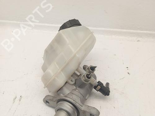 brake-master-cylinder-land-rover-discovery-sport-l550-2014-32322612 main image
