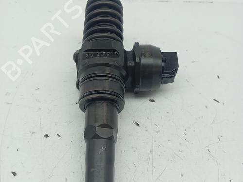 Used Injector VW PASSAT B5.5 (3B3) [2000-2005]  31615859