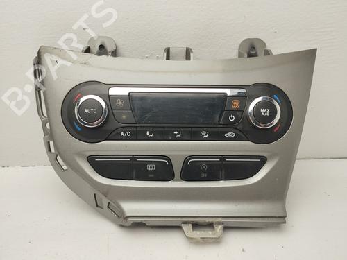 Used Climate control FORD FOCUS III [2010-2020]  19642497
