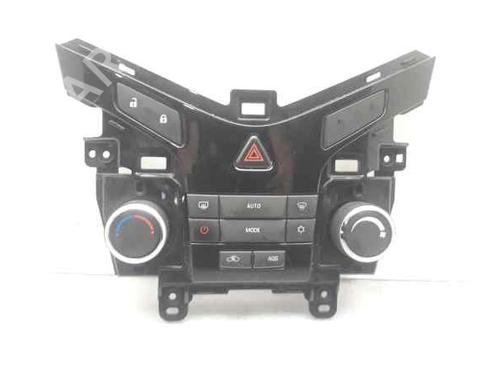 climate-control-chevrolet-cruze-j300-92520082-2009-4621807 main image