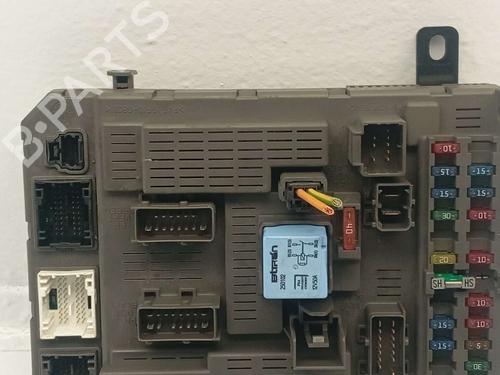 Fuse box CITROËN C5 I (DC_) 2.0 HDi (DCRHZB, DCRHZE) | BP31616862E1 - Image 4