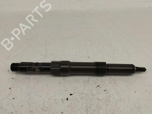 injector-ford-mondeo-iii-saloon-b4y-2000-2001-2002-2003-2004-2005-2006-2007-31618752 main image