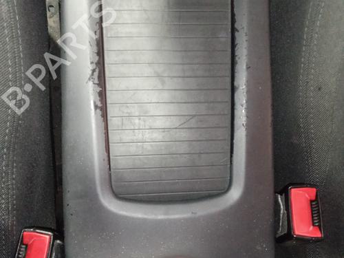 Used Middle console PEUGEOT 5008 (0U_, 0E_) 2.0 HDi 150 / BlueHDi 150 (150 hp) 18783033