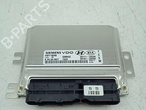 Used Engine control unit (ECU) Engine control unit (ECU) HYUNDAI TUCSON (JM) 2.0 (141 hp) 4315356 4315356