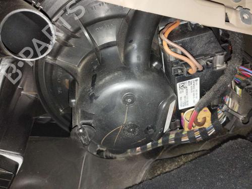 Used Heater blower motor Heater blower motor VW PASSAT B6 (3C2) 2.0 TDI 16V (140 hp) 18133906 18133906