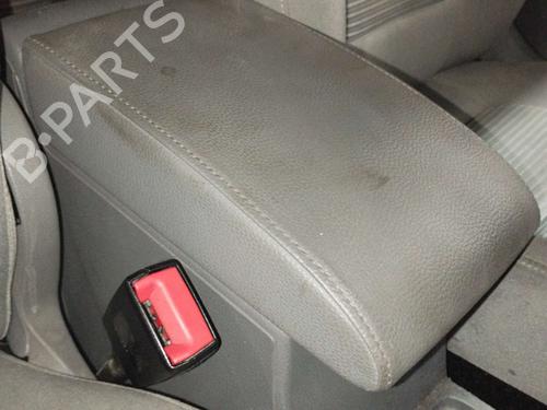 Armlæn Armlæn SEAT ALHAMBRA (710, 711) 1.4 TSI (150 hp) 40095583 40095583