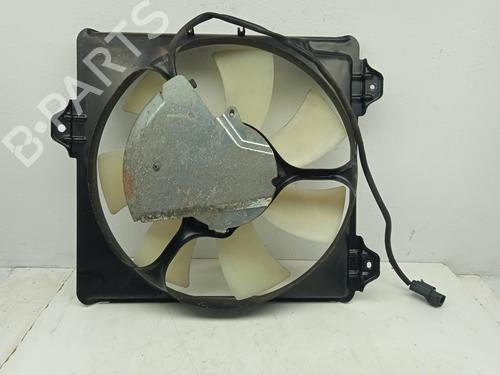 radiator-fan-toyota-rav-4-ii-_a2_-1636328050-2000-2001-2002-2003-2004-2005-16271861 main image