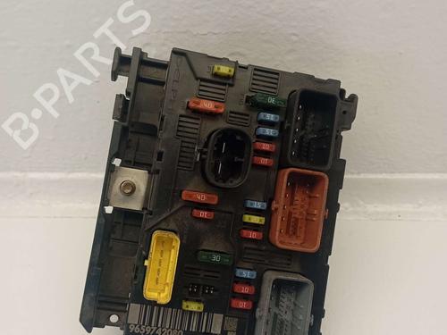 Used Fuse box PEUGEOT 307 SW (3H) [2002-2009]  31616366