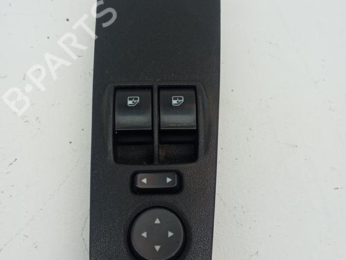 Used Left front window switch FIAT PUNTO EVO (199_) 1.3 D Multijet (199AXC1A, 199BXC1A, 199AXT1A, 199BXT1A) (75 hp) 19084479