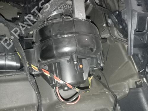 Varmeblæser PEUGEOT 3008 I MPV (0U_) 1.6 BlueHDi 120 (120 hp) 19650981