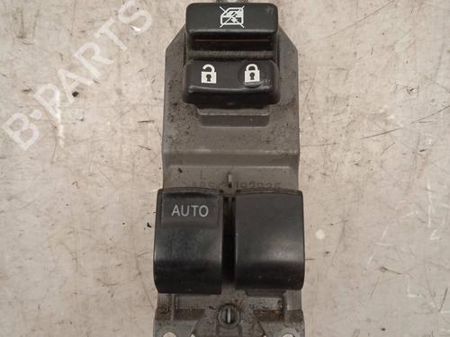 Used Left front window switch TOYOTA YARIS (_P9_) 1.4 D-4D (NLP90_, NLP90R) (90 hp) 11163037