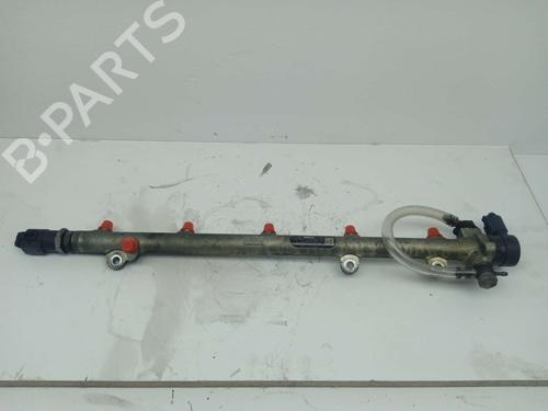 Used Injection rail MERCEDES-BENZ CLK (C209) [2002-2010]  19543201