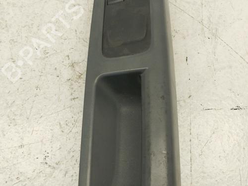 Used Left front window switch VOLVO C30 (533) 1.6 D (109 hp) 31620715
