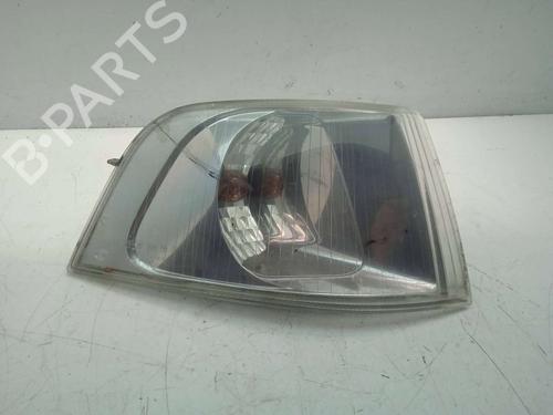 Used Right front indicator Right front indicator VOLVO S40 I (644) 1.9 DI (115 hp) 12457970 12457970