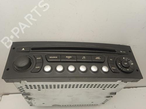 Used Radio Radio 4277458 4277458
