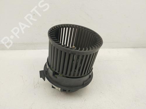 Used Heater blower motor Heater blower motor PEUGEOT 2008 I (CU_) 1.2 THP 110 / PureTech 110 (110 hp) 40012502 40012502