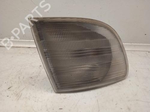 Blinklys fortil højre MERCEDES-BENZ V-CLASS (638/2) V 220 CDI (638.294) (122 hp) 11159451