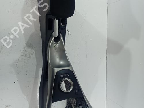 Armrest / Center console TOYOTA AURIS (_E15_) 1.8 Hybrid (ZWE150_, ZWE150R) | BP24506271I20 