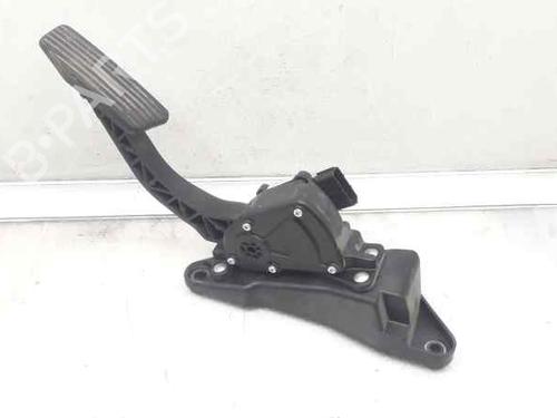 pedal-kia-carens-iii-mpv-un-40058a1d200-2006-2007-2008-2009-2010-2011-2012-2013-4708842 main image