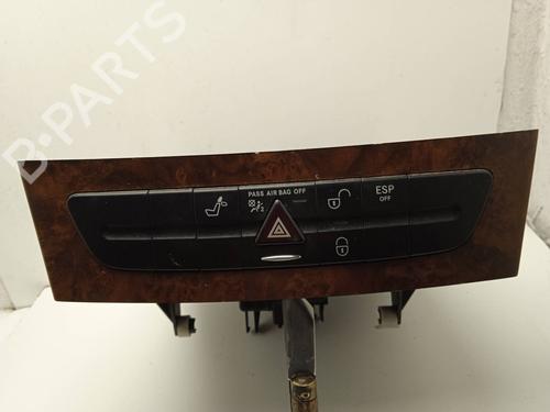 Used Switch MERCEDES-BENZ CLS (C219) CLS 350 (219.356) (272 hp) 11148312