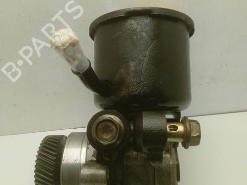 Used Steering pump MAZDA PREMACY (CP) 2.0 TD (101 hp) 4355292