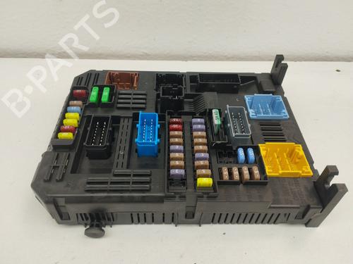 Used Fuse box Fuse box PEUGEOT 208 II (UB_, UP_, UW_, UJ_) 1.2 PureTech 100 (101 hp) 34137906 34137906