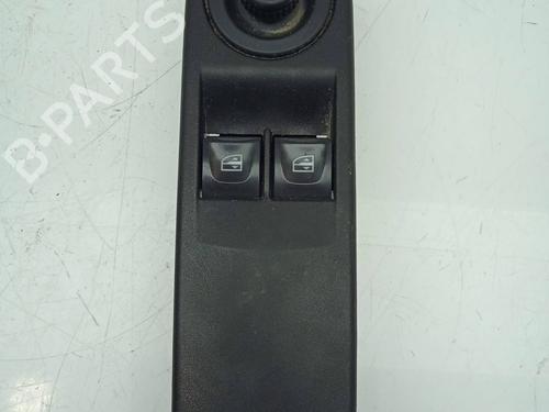 Used Left front window switch RENAULT CLIO IV (BH_) [2012-2021]  12321149