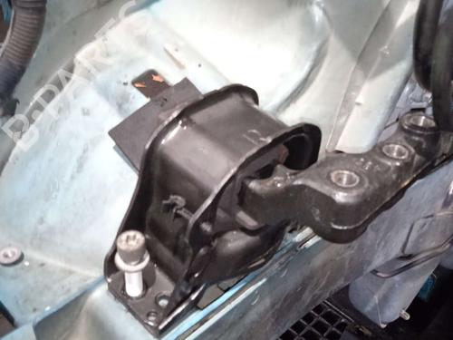 Used Engine mount CITROËN C3 II (SC_) [2009-2026]  17061390