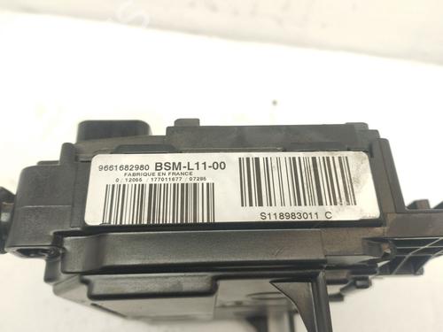 Fuse box CITROËN C4 I (LC_) 1.6 HDi | BP31832682E1