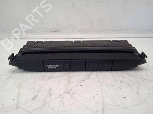 Used Switch HYUNDAI i20 II (GB, IB) [2014-2021]  13523310