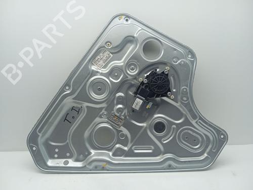 Elevador vidro trás esquerdo Elevador vidro trás esquerdo HYUNDAI ix20 (JC) 1.6 CRDI (116 hp) 35723042 35723042