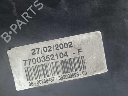 Used Right headlight NISSAN INTERSTAR Van (X70) [2002-2026]  4277561