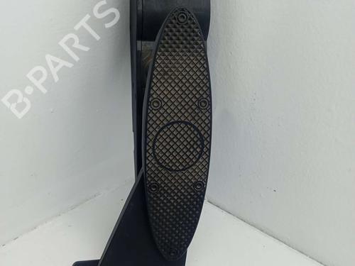 Used Pedal MINI MINI (R50, R53) One (90 hp) 22757075