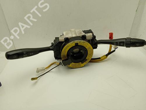 Used Headlight switch MITSUBISHI SPACE STAR MPV (DG_A) 1.9 DI-D (DG4A) (115 hp) 4296361